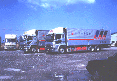 ������Ѝr�؉^�A